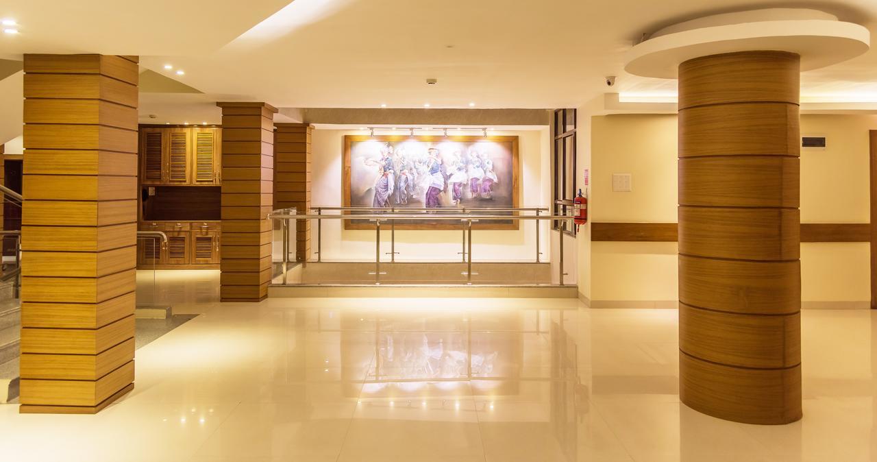Sangai Continental Hotell Imphal Exteriör bild