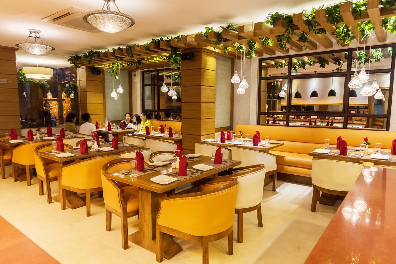 Sangai Continental Hotell Imphal Exteriör bild