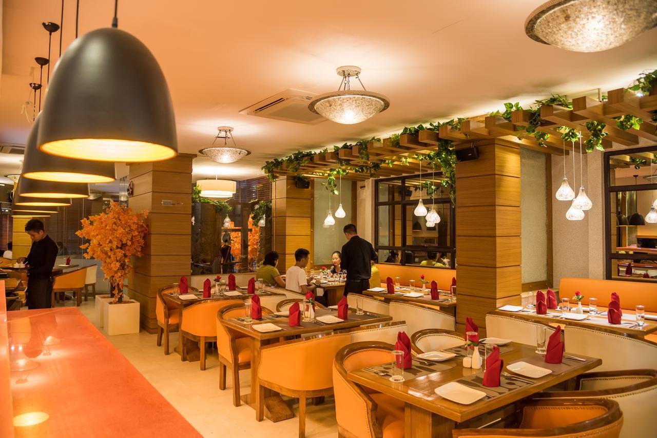 Sangai Continental Hotell Imphal Exteriör bild