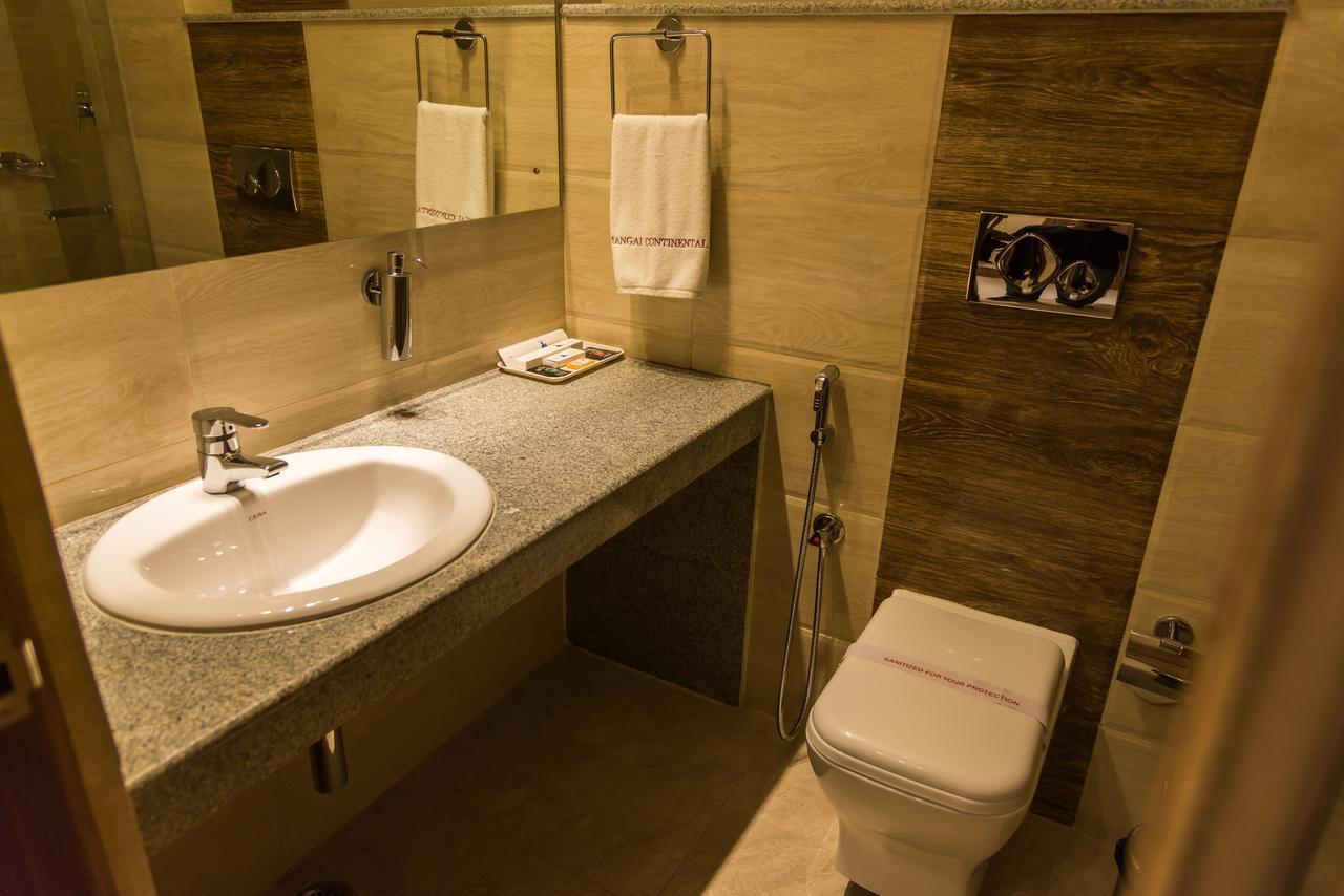 Sangai Continental Hotell Imphal Exteriör bild